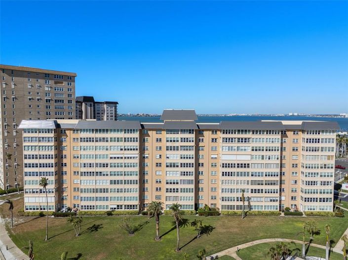 Image No.15-1 Bed Property for sale