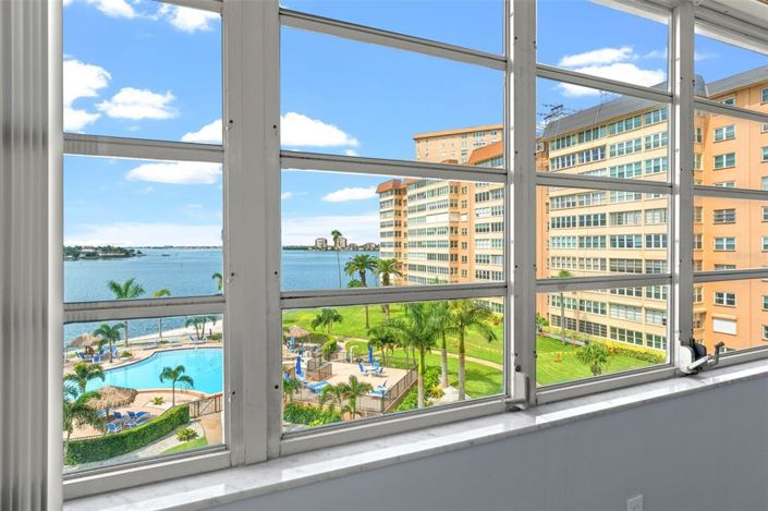 Image No.13-2 Bed Property for sale