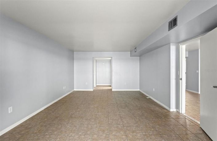 Image No.15-2 Bed Property for sale