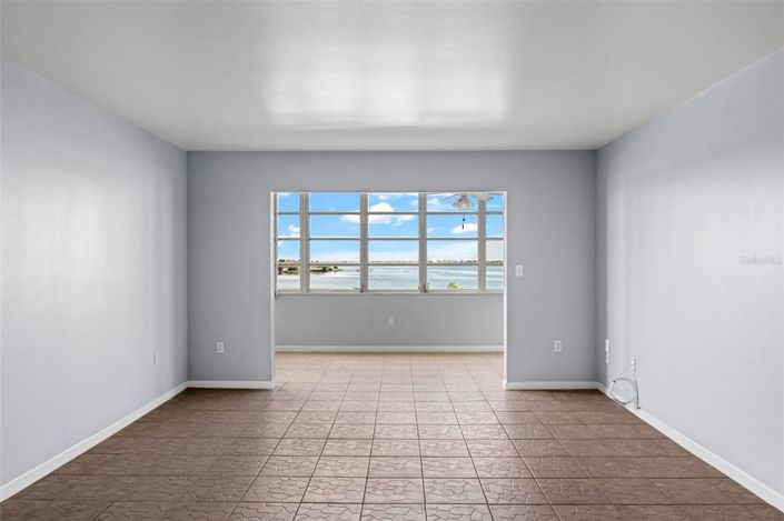 Image No.19-2 Bed Property for sale