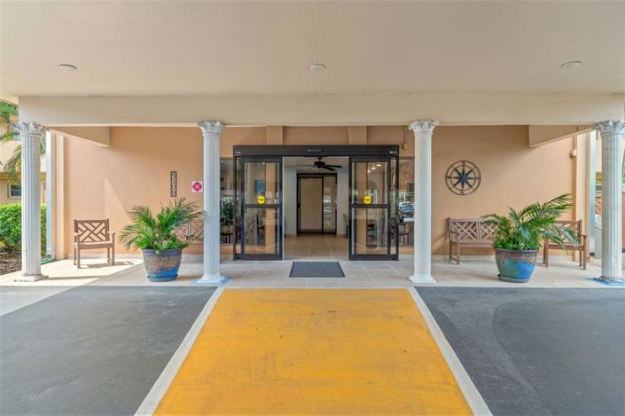 Image No.25-2 Bed Property for sale