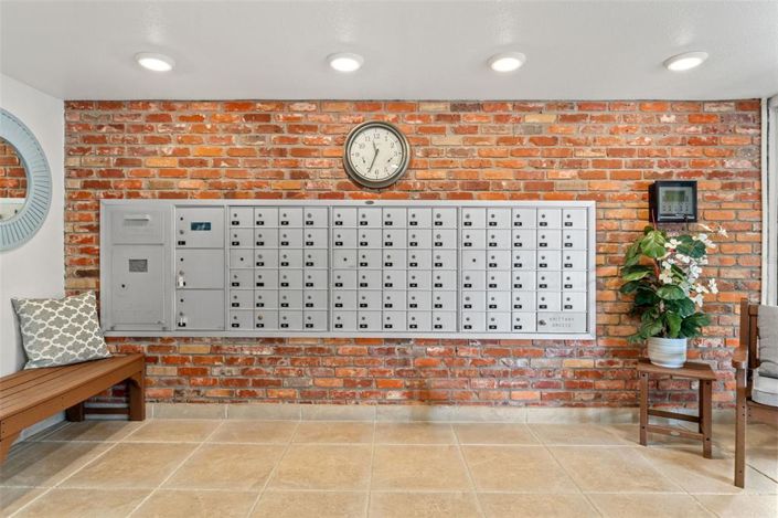 Image No.27-2 Bed Property for sale