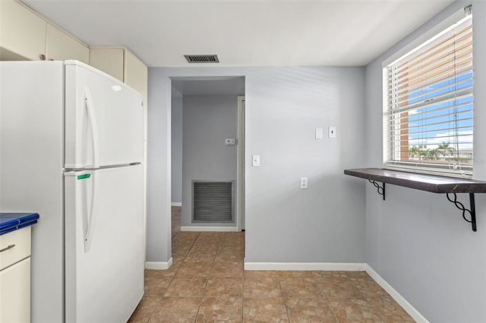 Image No.9-2 Bed Property for sale