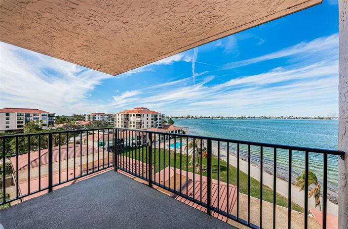 Image No.21-1 Bed Property for sale