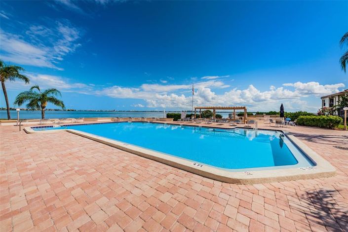 Image No.27-1 Bed Property for sale