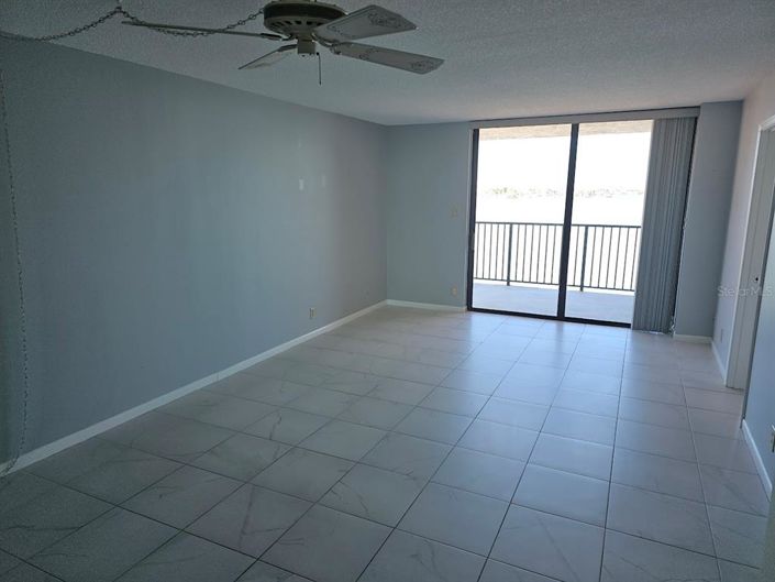 Image No.9-1 Bed Property for sale