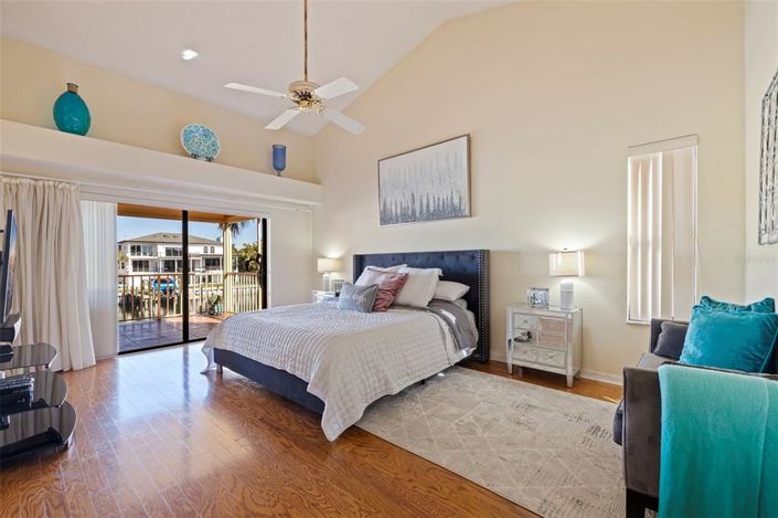 Image No.27-4 Bed Property for sale