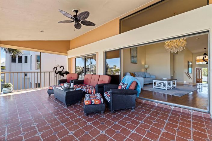 Image No.35-4 Bed Property for sale