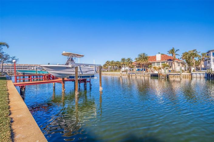 Image No.56-4 Bed Property for sale