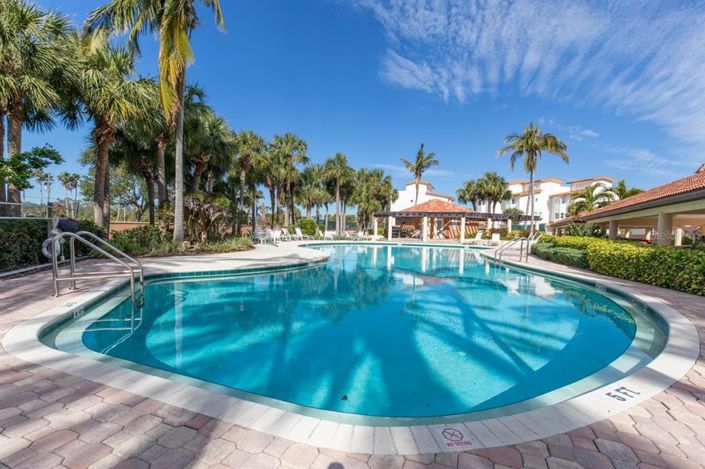 Image No.37-3 Bed Property for sale