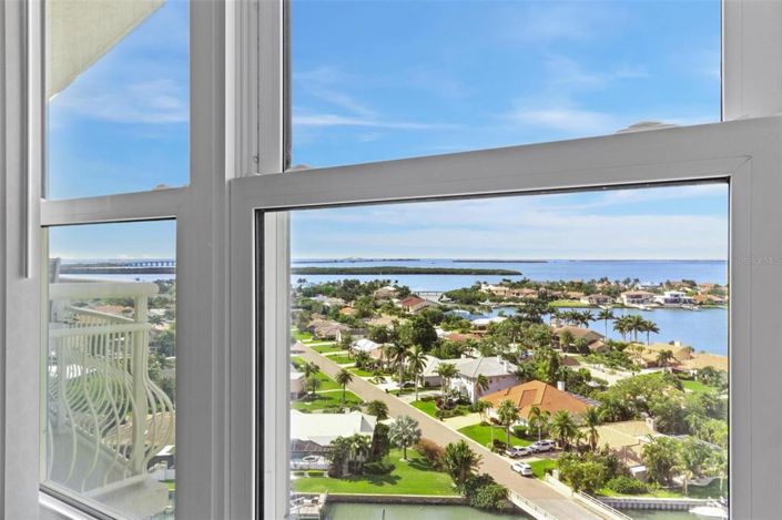 Image No.23-2 Bed Property for sale