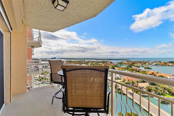 Image No.28-2 Bed Property for sale