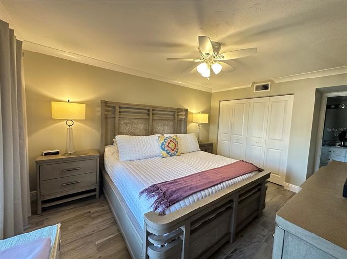 Image No.17-2 Bed Property for sale