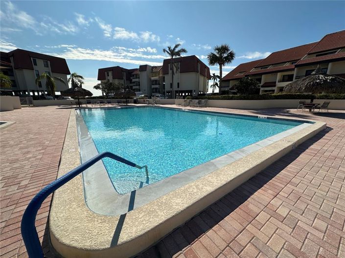 Image No.31-2 Bed Property for sale