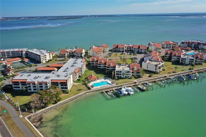 Image No.32-2 Bed Property for sale