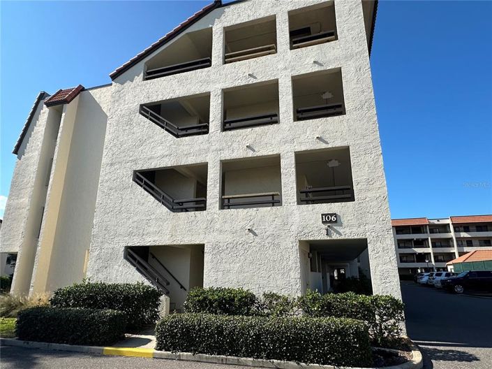 Image No.40-2 Bed Property for sale