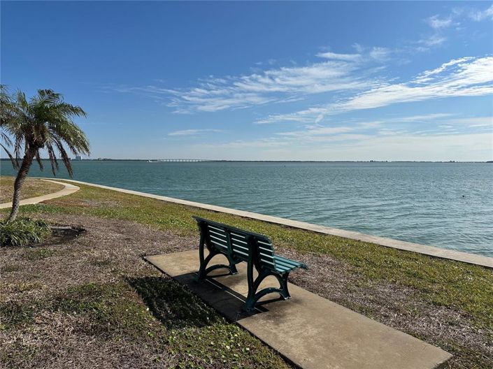 Image No.44-2 Bed Property for sale