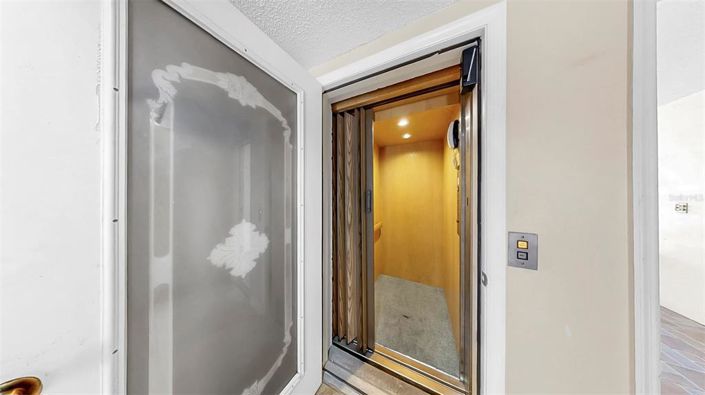 Image No.11-3 Bed Townhouse for sale