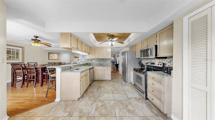 Image No.26-3 Bed Townhouse for sale