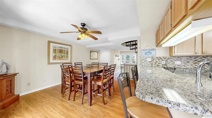 Image No.31-3 Bed Townhouse for sale