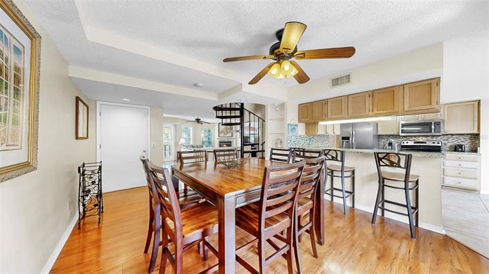 Image No.33-3 Bed Townhouse for sale