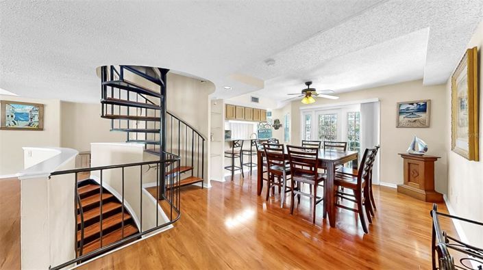 Image No.37-3 Bed Townhouse for sale