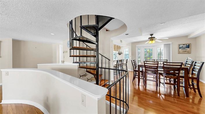 Image No.40-3 Bed Townhouse for sale