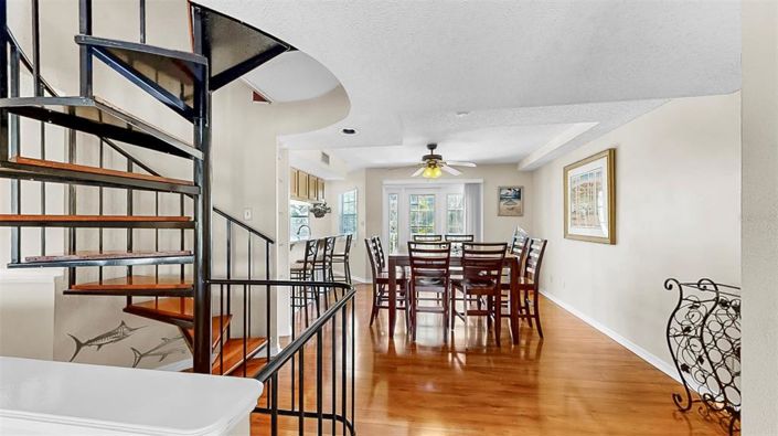 Image No.44-3 Bed Townhouse for sale