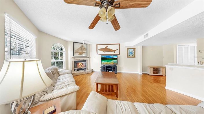 Image No.50-3 Bed Townhouse for sale