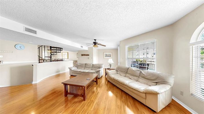 Image No.51-3 Bed Townhouse for sale