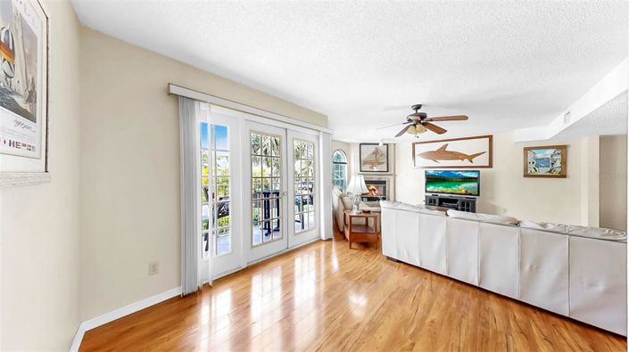 Image No.52-3 Bed Townhouse for sale