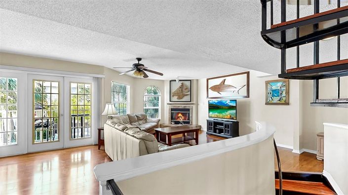 Image No.6-3 Bed Townhouse for sale