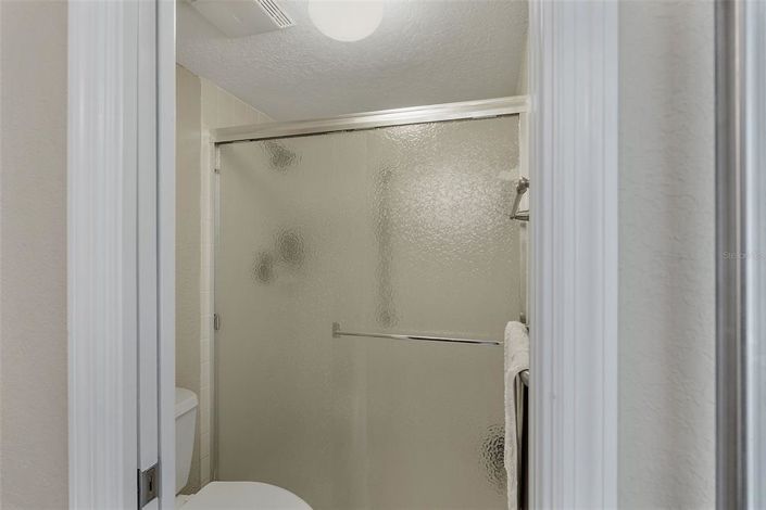 Image No.20-2 Bed Property for sale