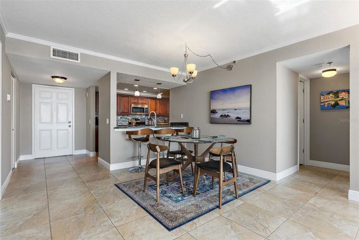 Image No.7-2 Bed Property for sale