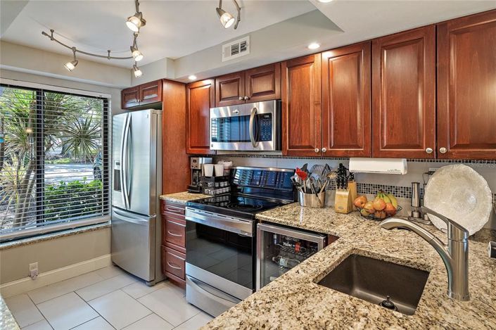 Image No.13-2 Bed Property for sale