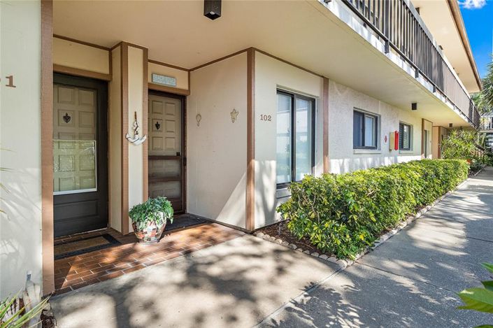 Image No.29-2 Bed Property for sale