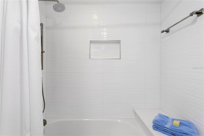 Image No.29-3 Bed Property for sale