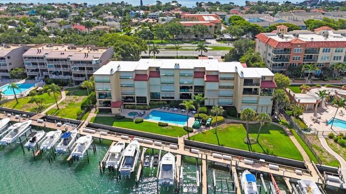 Image No.29-2 Bed Property for sale