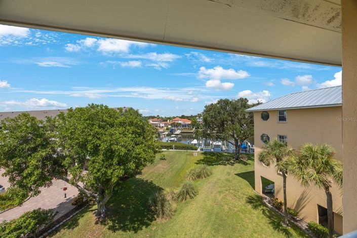 Image No.43-2 Bed Property for sale