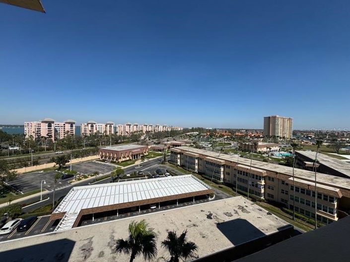 Image No.12-2 Bed Property for sale