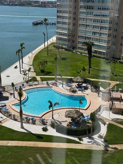 Image No.22-2 Bed Property for sale