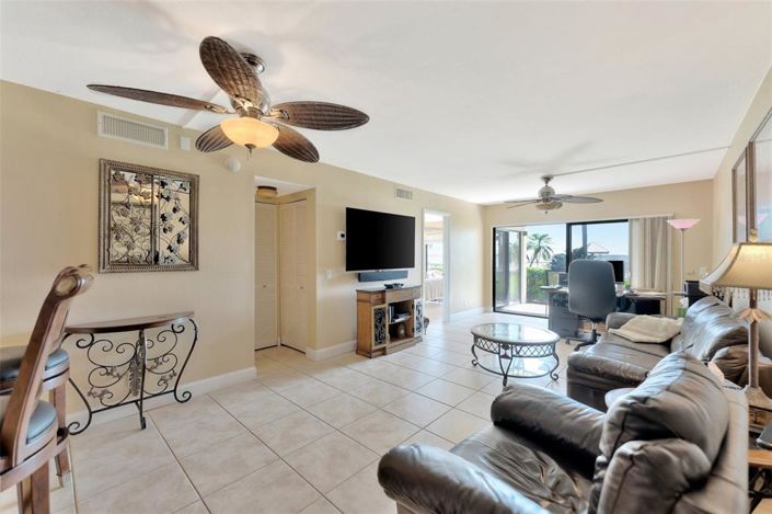 Image No.5-Propriété de 1 chambre à vendre à Floride