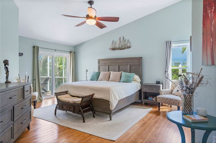 Image No.15-3 Bed Property for sale