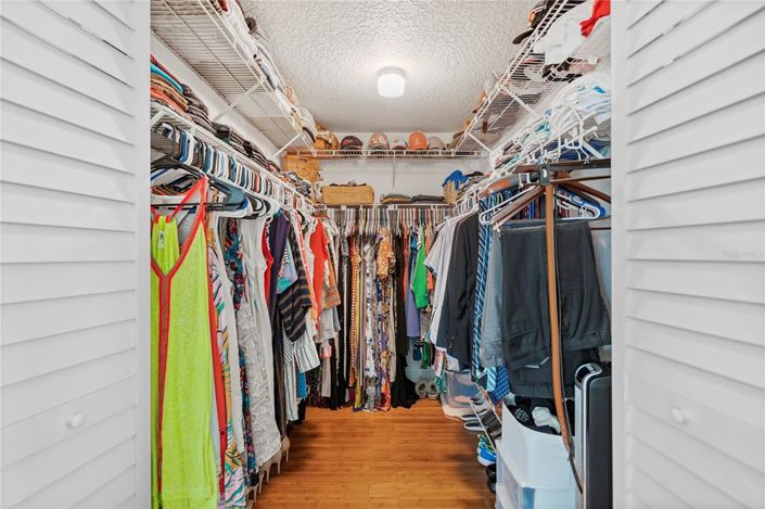 Image No.21-3 Bed Property for sale