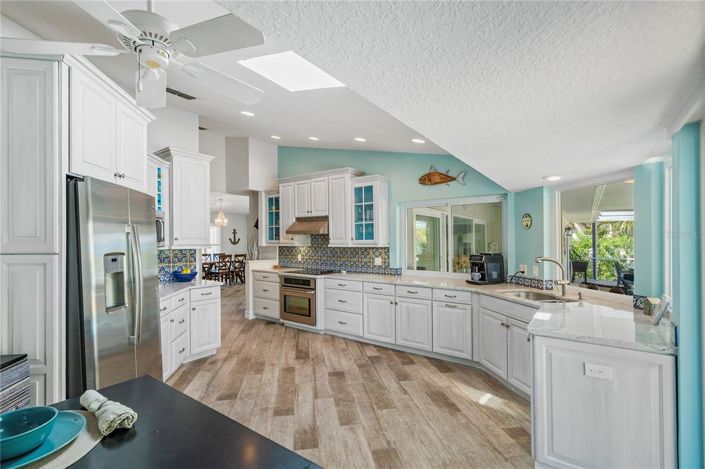 Image No.24-3 Bed Property for sale