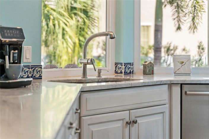 Image No.27-3 Bed Property for sale