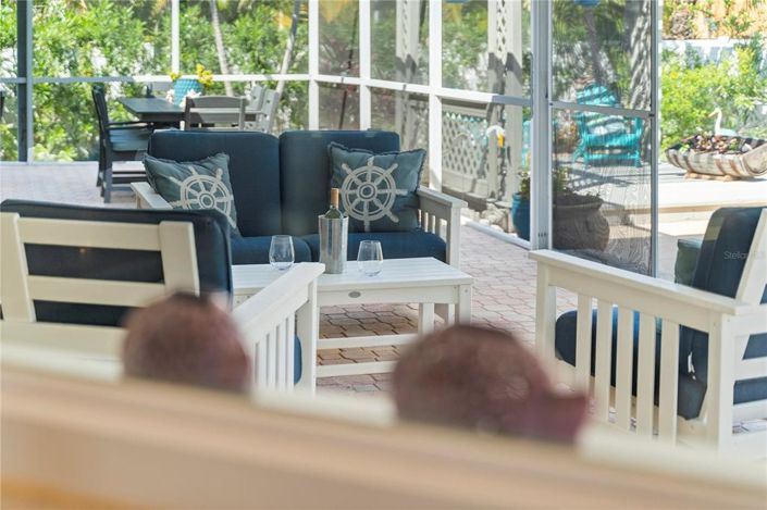 Image No.28-3 Bed Property for sale