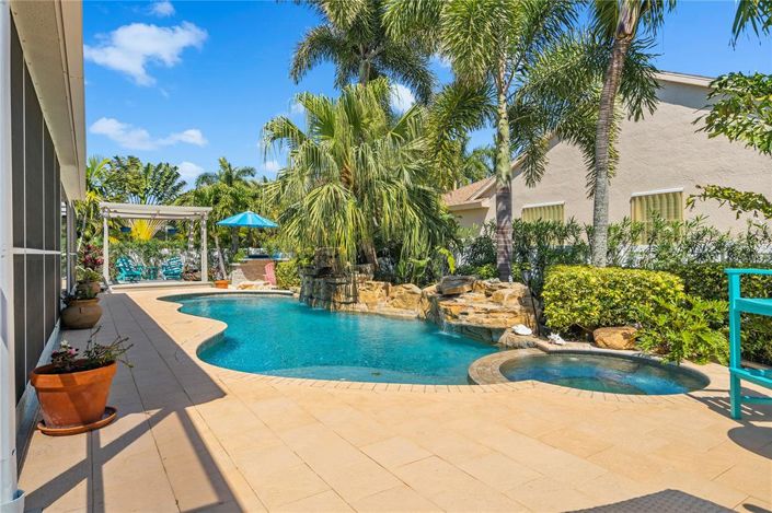 Image No.50-3 Bed Property for sale