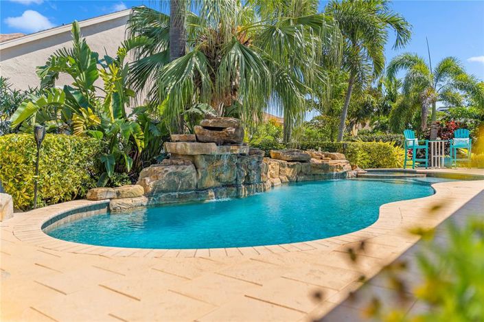 Image No.53-3 Bed Property for sale