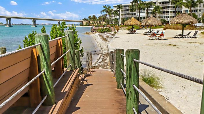 Image No.30-2 Bed Property for sale